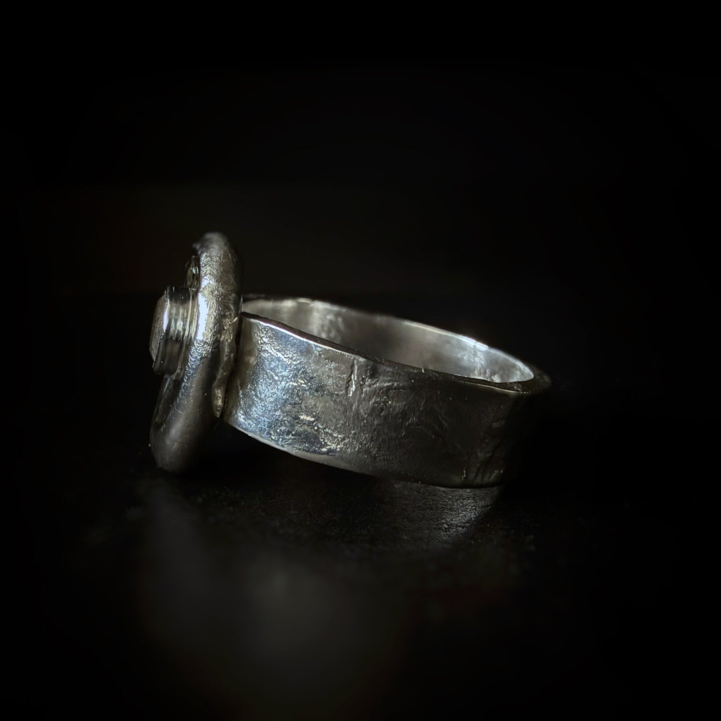 Brilliant Cut Labradorite Ring - US 8.5