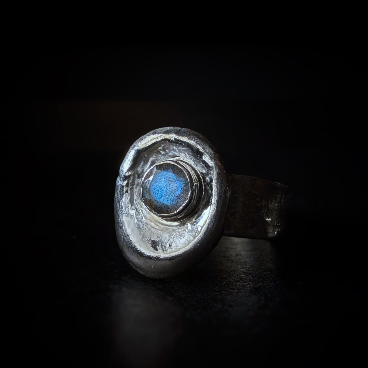 Brilliant Cut Labradorite Ring - US 8.5