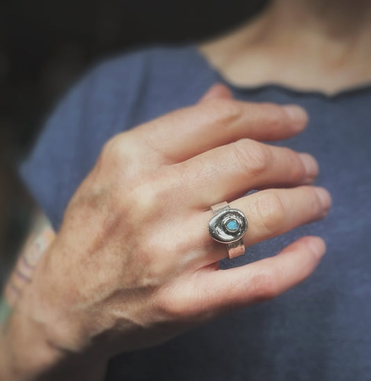 Brilliant Cut Labradorite Ring - US 8.5
